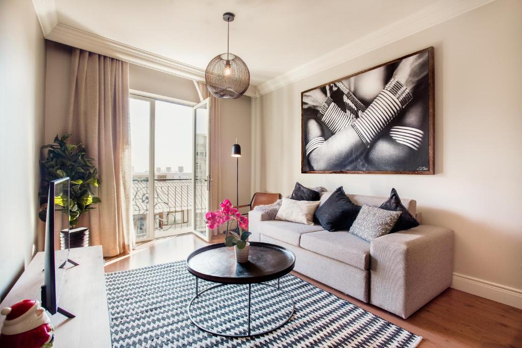 Green Point Apartment | Unit 620 Cape Royale Luxury Apartments