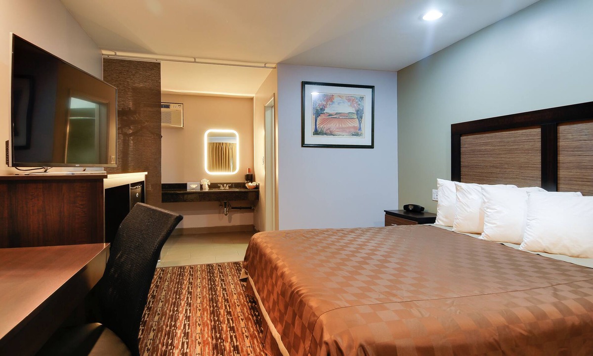 Snail Hotel | Vagabond Inn Sunnyvale