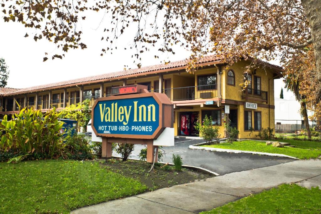 Newhall Hotel | Valley Inn San Jose