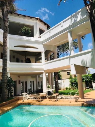 Greater Johannesburg Metropolitan Area House | Vardos Lifestyle Guest House