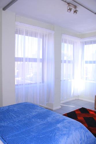 Downtown Johannesburg Apartment | Views From The 907