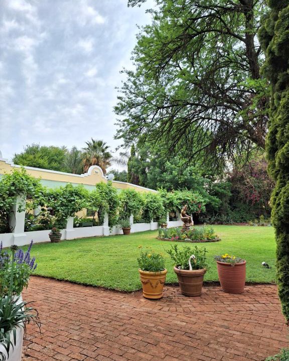 Akasia Apartment | Villa La Pensionne Guest House