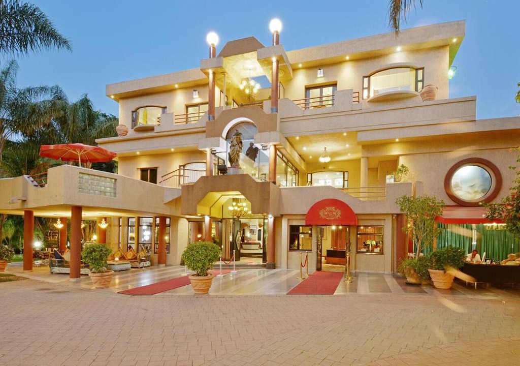 Villa Simonne | Houghton Estate