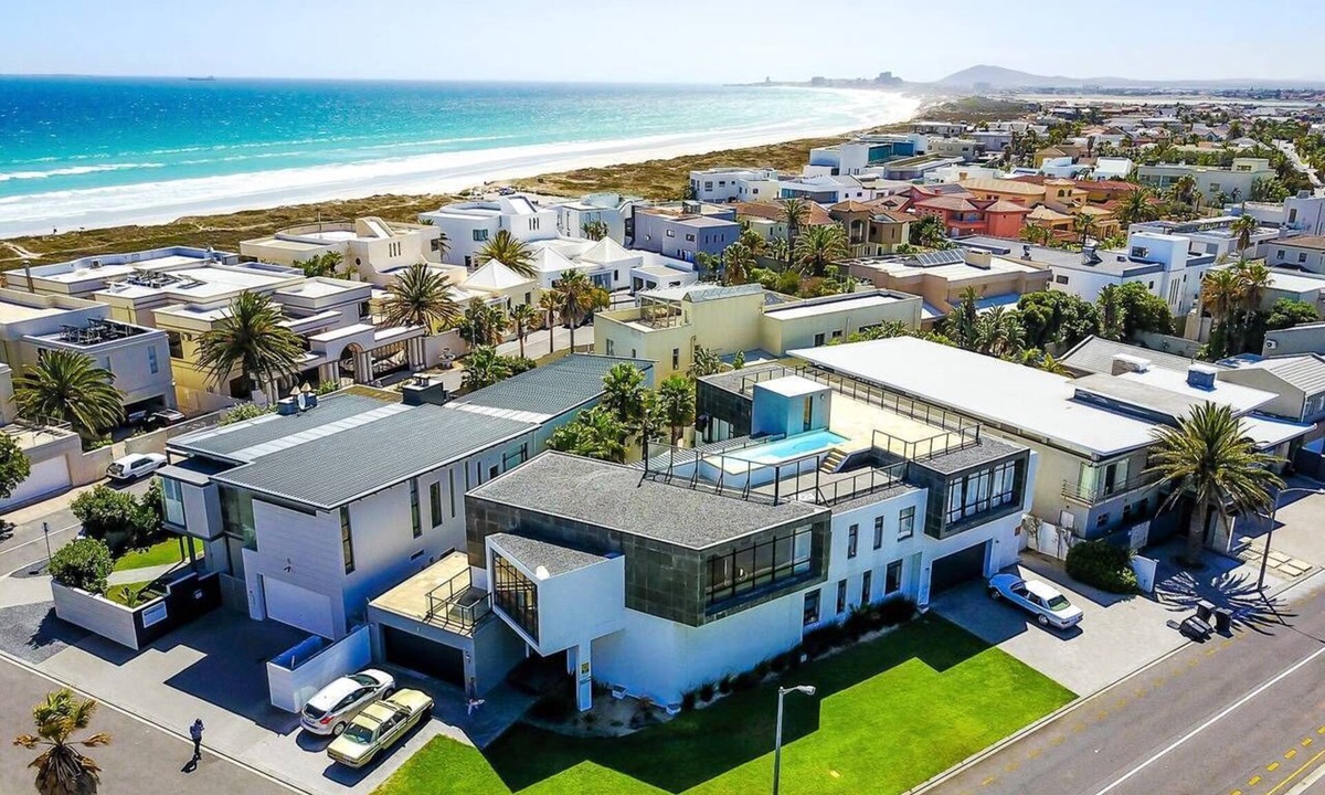 Beach Villa | Sunset Beach