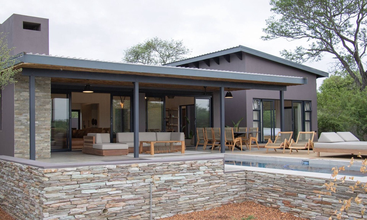 Hoedspruit Villa | Villa Tau - Indulge in Bush Luxury