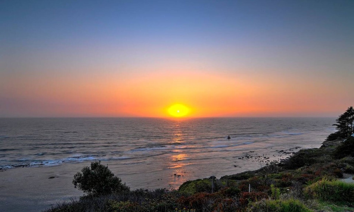 Moss Beach House | Villa Villekulla 4 bed 3 bath home with Ocean View