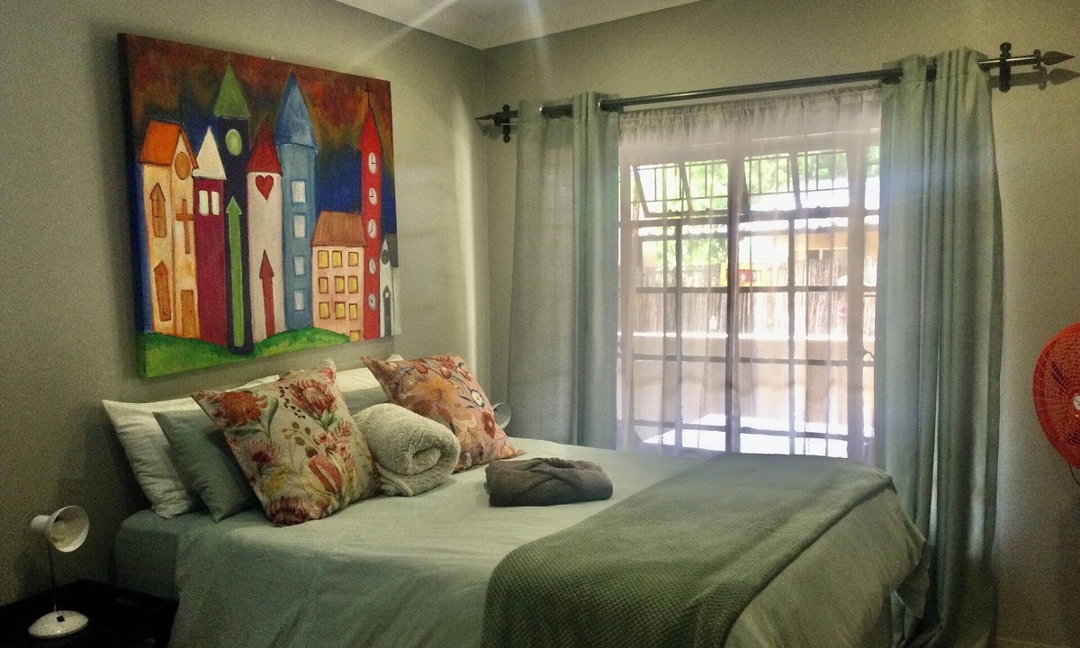 Parys Cottage | Walking distance to all Antique shops, Restaurants and popular attractions