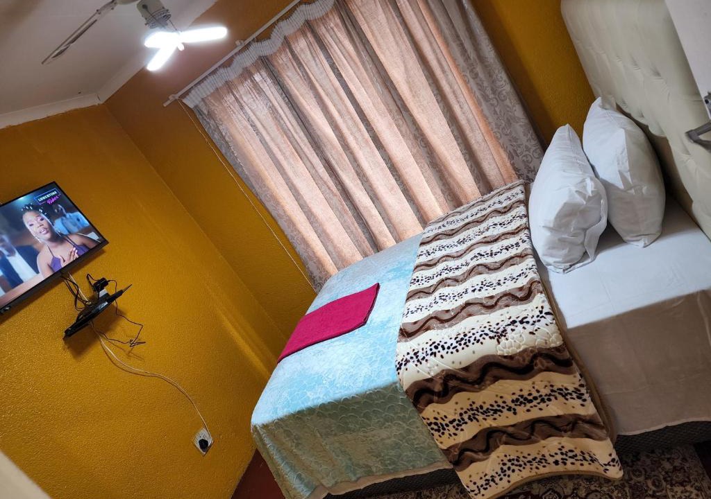 Northam Hotel | WAMPEX GUEST HOUSE IN NORTHAM CBD 239 COAL STREET