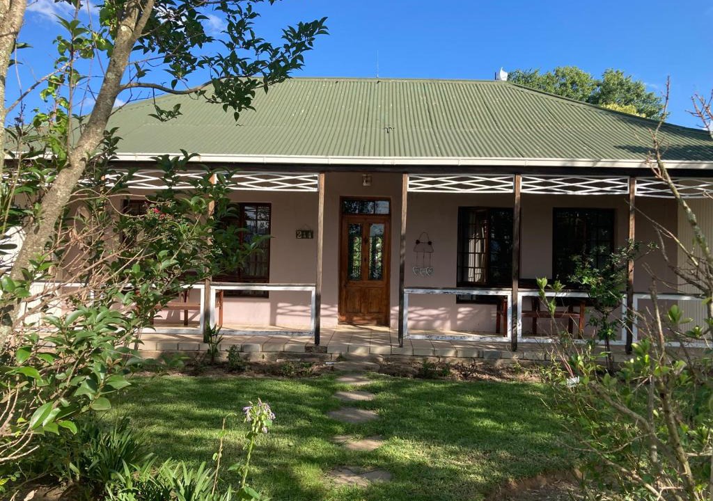 Wakkerstroom House | Warbler's Haven
