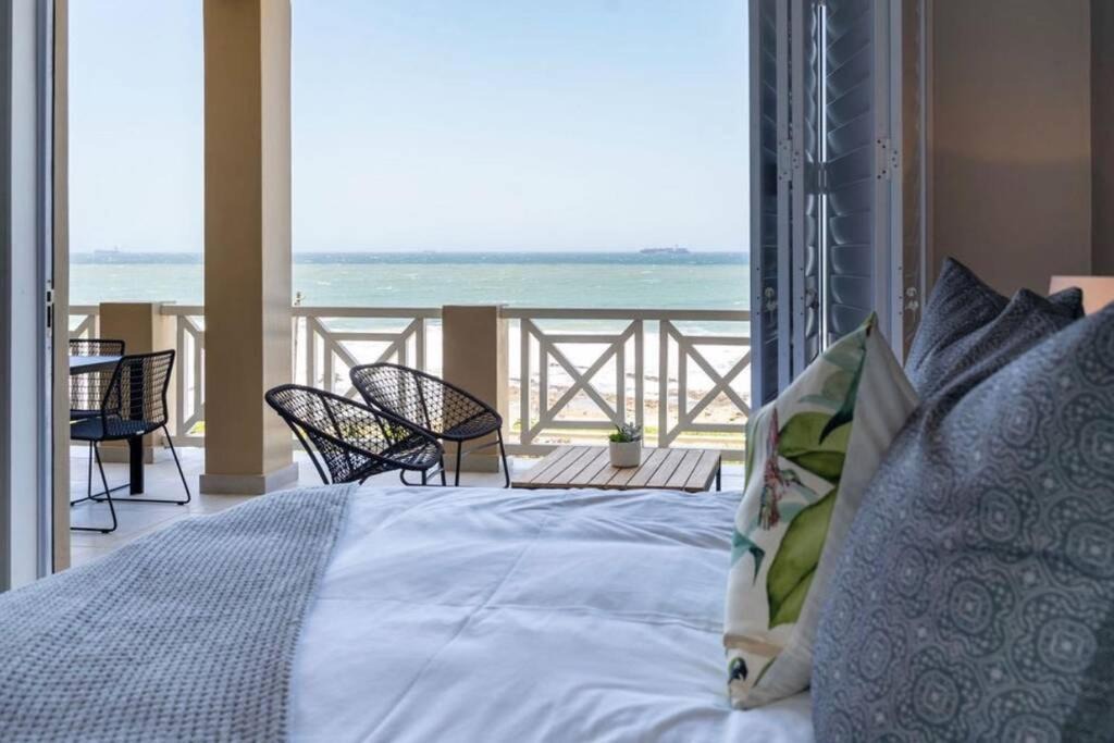 Selection Beach Apartment | Waterfront Getaway, 2 Bedroom Seaside Bliss
