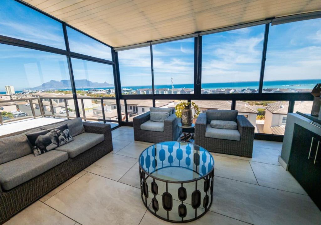 Big Bay Apartment | Waves Edge CP3
