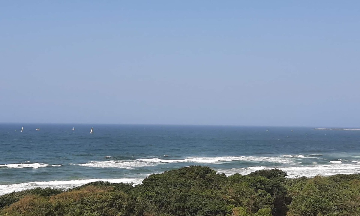 North Beach Apartment | Welcoming apartment in Durban with stunning ocean views