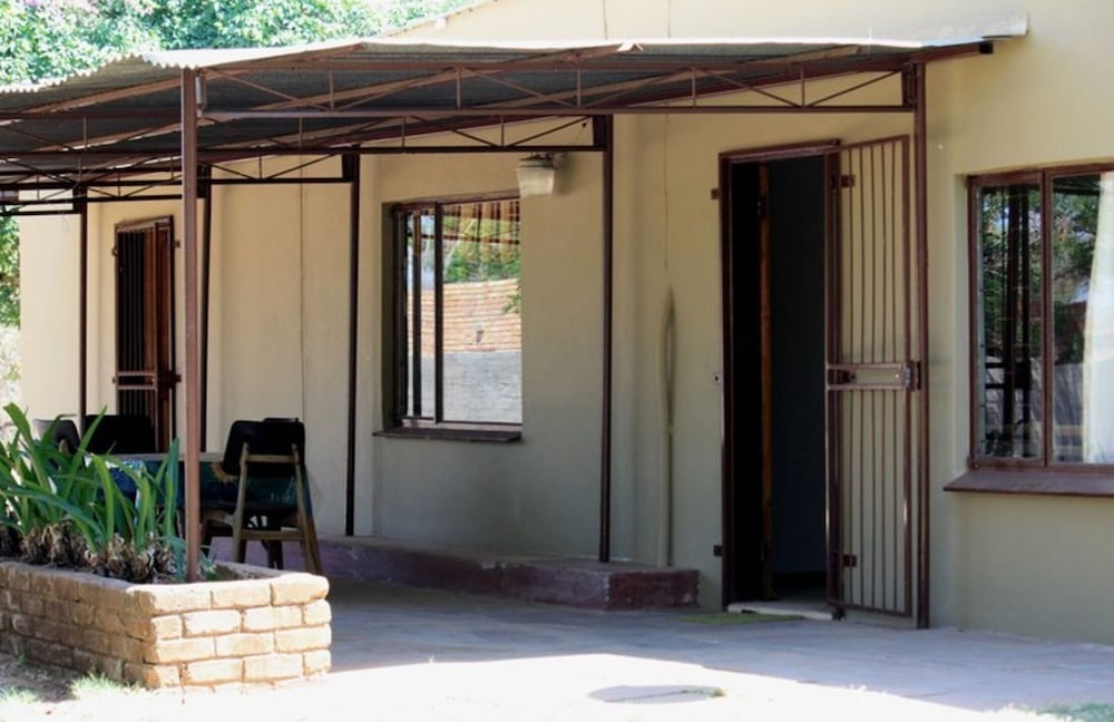 Lephalale Hotel | Welcoming Farmhouse in Limpopo Province