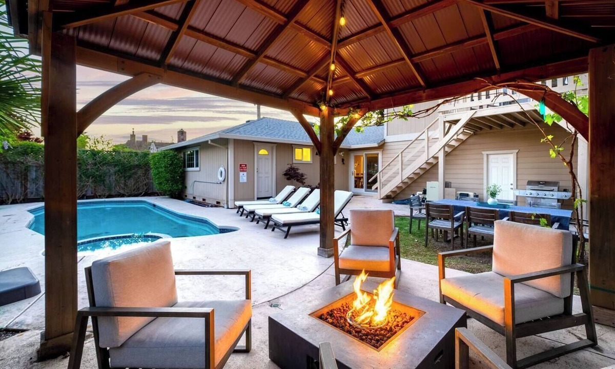 Santa Rosa House | Wine Country Escape: Pool & Hot Tub. Fast WiFi