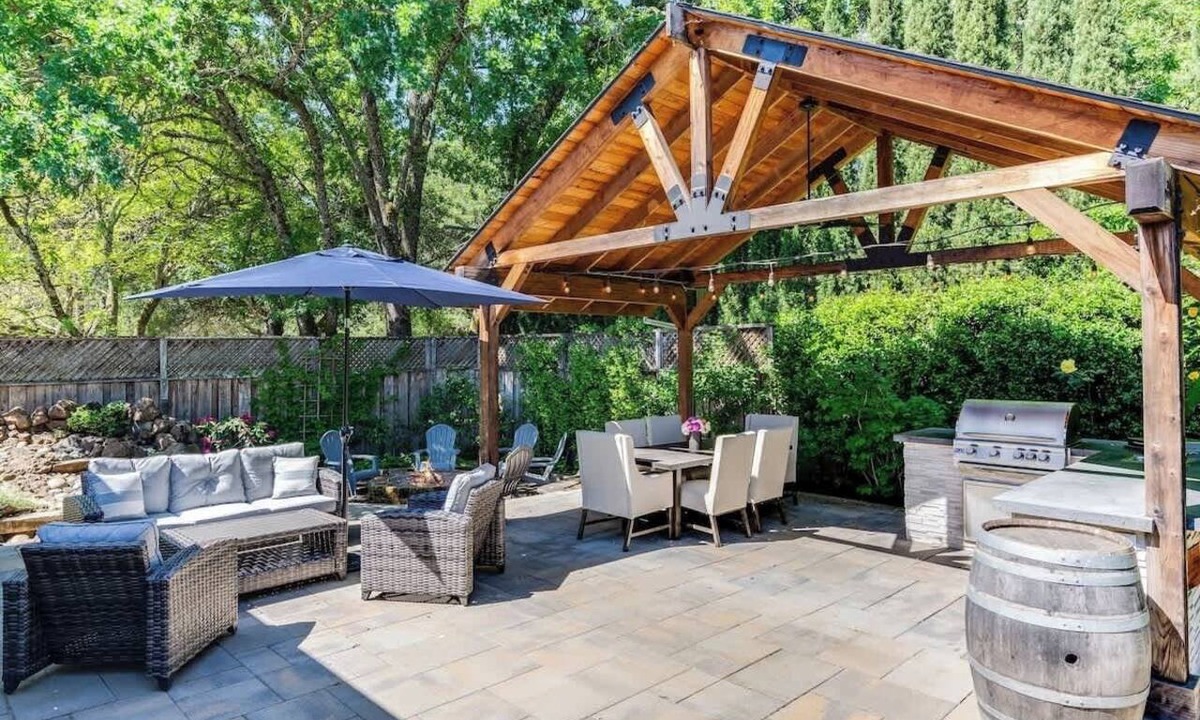 Scenic Brush Creek House | Wine Country Harvest Vacation Home