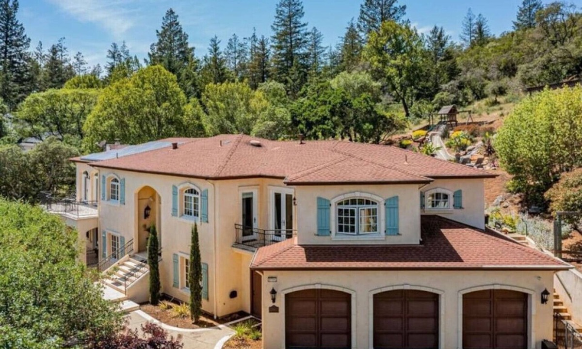 Santa Rosa House | Wine Country Villa, Brush Creek, Heated Pool & Hot Tub