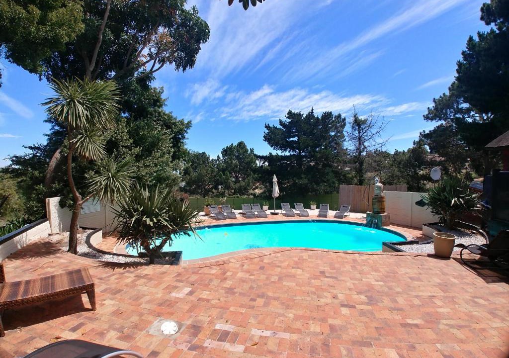 Somerset West House | Winelands Villa Guesthouse and Cottages