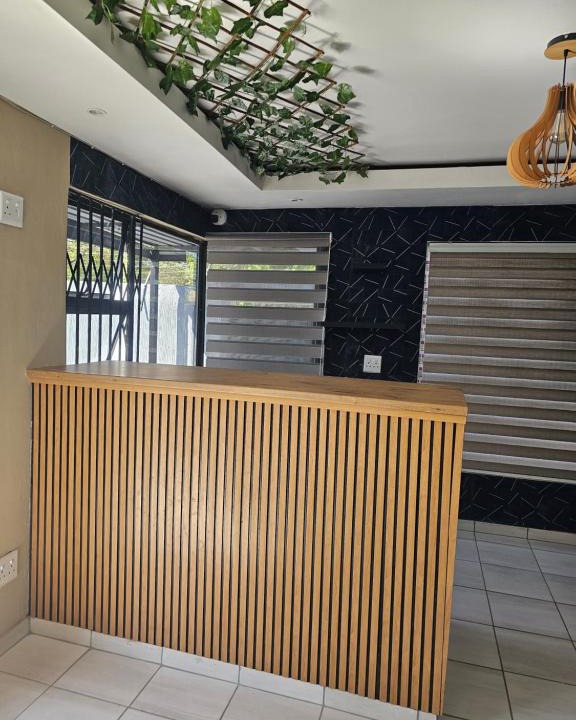 Emfuleni Bed & Breakfast | YELLO GUEST HOUSE CE2