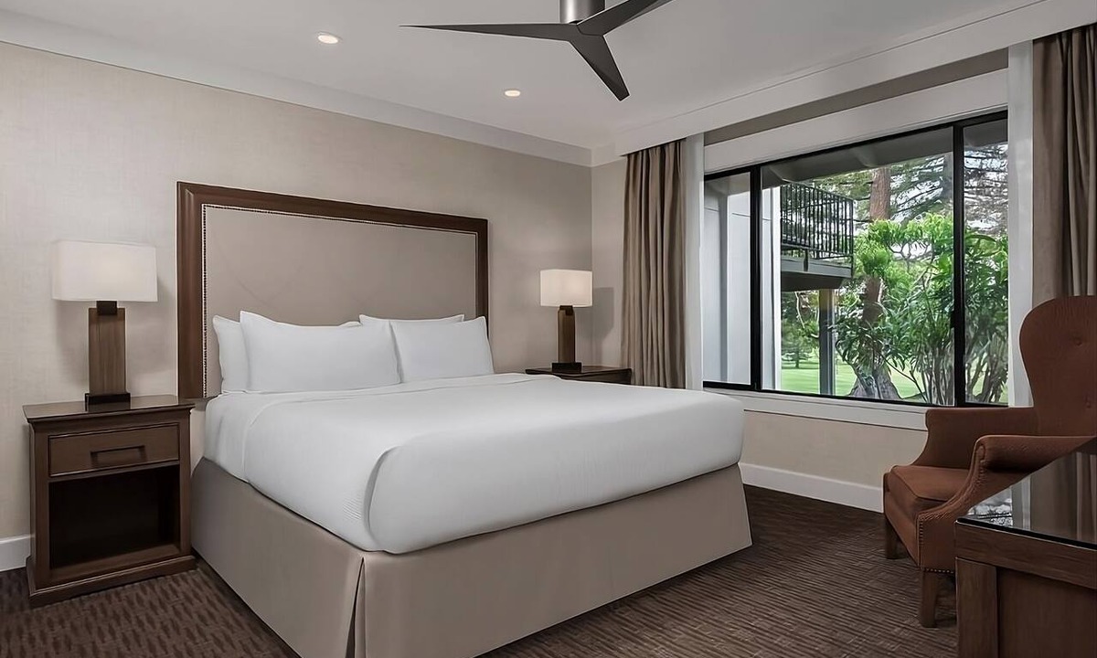 Napa Hotel | Your Best Napa Vacay Yet! Outdoor Pool & Golf Course, Close to Darioush Winery!
