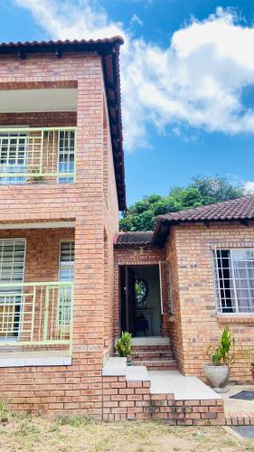 Hazyview House | Yvee Guesthouse