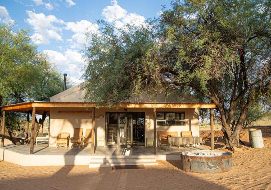Mier Cabin | Zoutpanputs Game Lodge