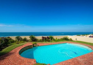 11 Waterfront Umdloti