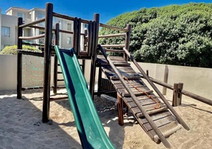 119 Hermanus BeachClub