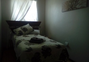 1233 on Webb Elegant Upstairs Apartment