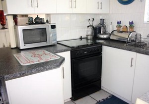 142 hermanus beach club