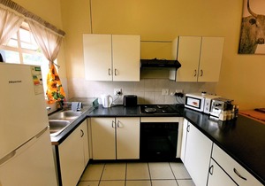 2 bed, 2 bath Ground Apartment, Menlyn