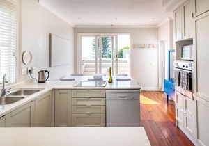 2 Bedroom Home in Fresnaye Cape Town