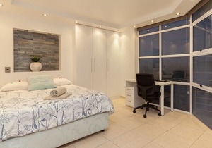 3 bedroom with beautiful views ★The Waves By the Beach ★ Ace location