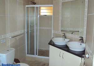 3 Marina Palms, Woodgrange-on-sea