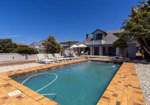 38 on Westcliff