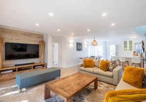 4293 River Club