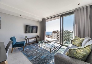 504 The Cosmopolitan.... Views and luxury.