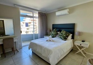 71 Sea Lodge Beachfront Apartment