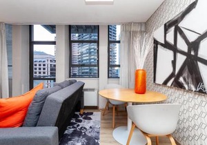 712 Fountain Suites