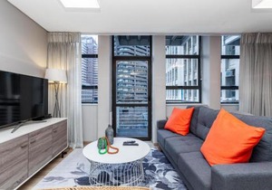 712 Fountain Suites
