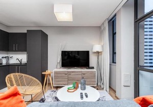 712 Fountain Suites