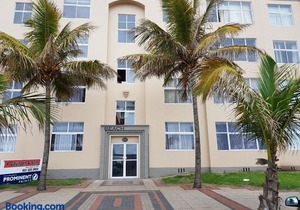 Beachurst Apartment