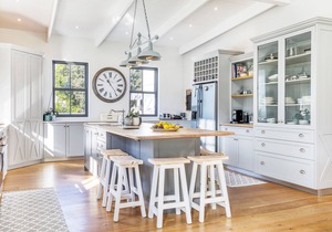 Beautiful home in Constantia