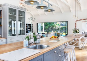 Beautiful home in Constantia