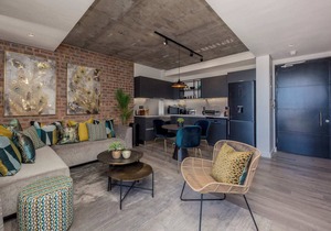 Beautifully Decorated Apartment in Cape Town (Urban Signature)