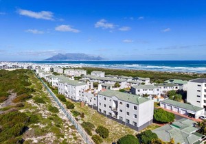 Big Bay Beach Club 21 by Host Agents