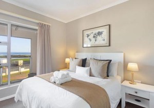 Big Bay Beach Club 21 by Host Agents