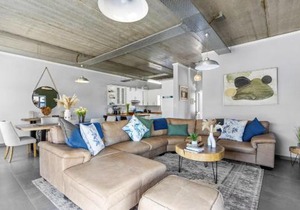 Big Bay Beach Club J32 by HostAgents