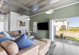 Big Bay Beach Club J32 by HostAgents