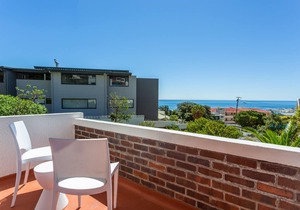 Camps Bay Holiday Apartments Unit 4