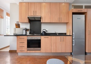 Central Apartment With Incredible Mountain Views